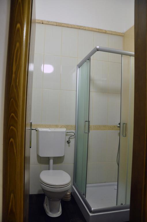 Guest House Anna Caffe Bezdan Exterior foto