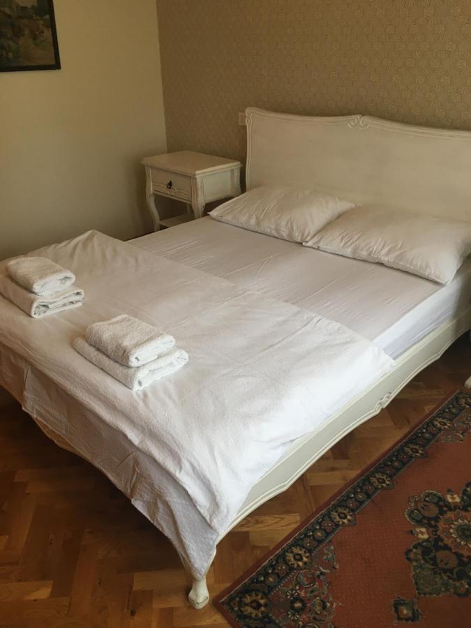 Guest House Anna Caffe Bezdan Exterior foto