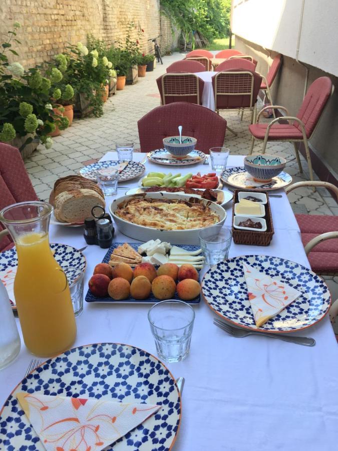 Guest House Anna Caffe Bezdan Exterior foto